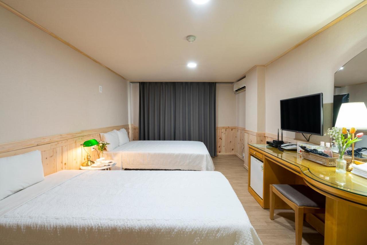 New Jeju Hotel Bagian luar foto