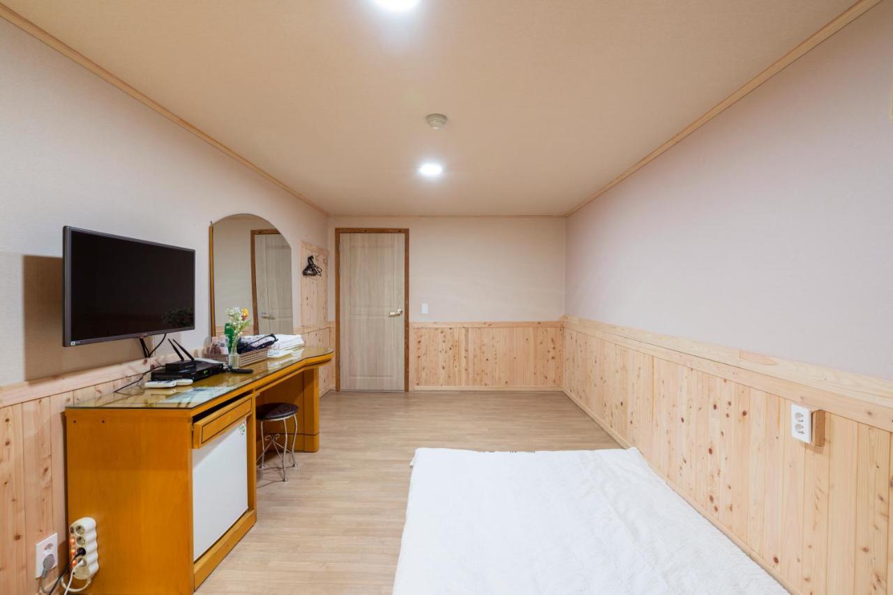 New Jeju Hotel Bagian luar foto